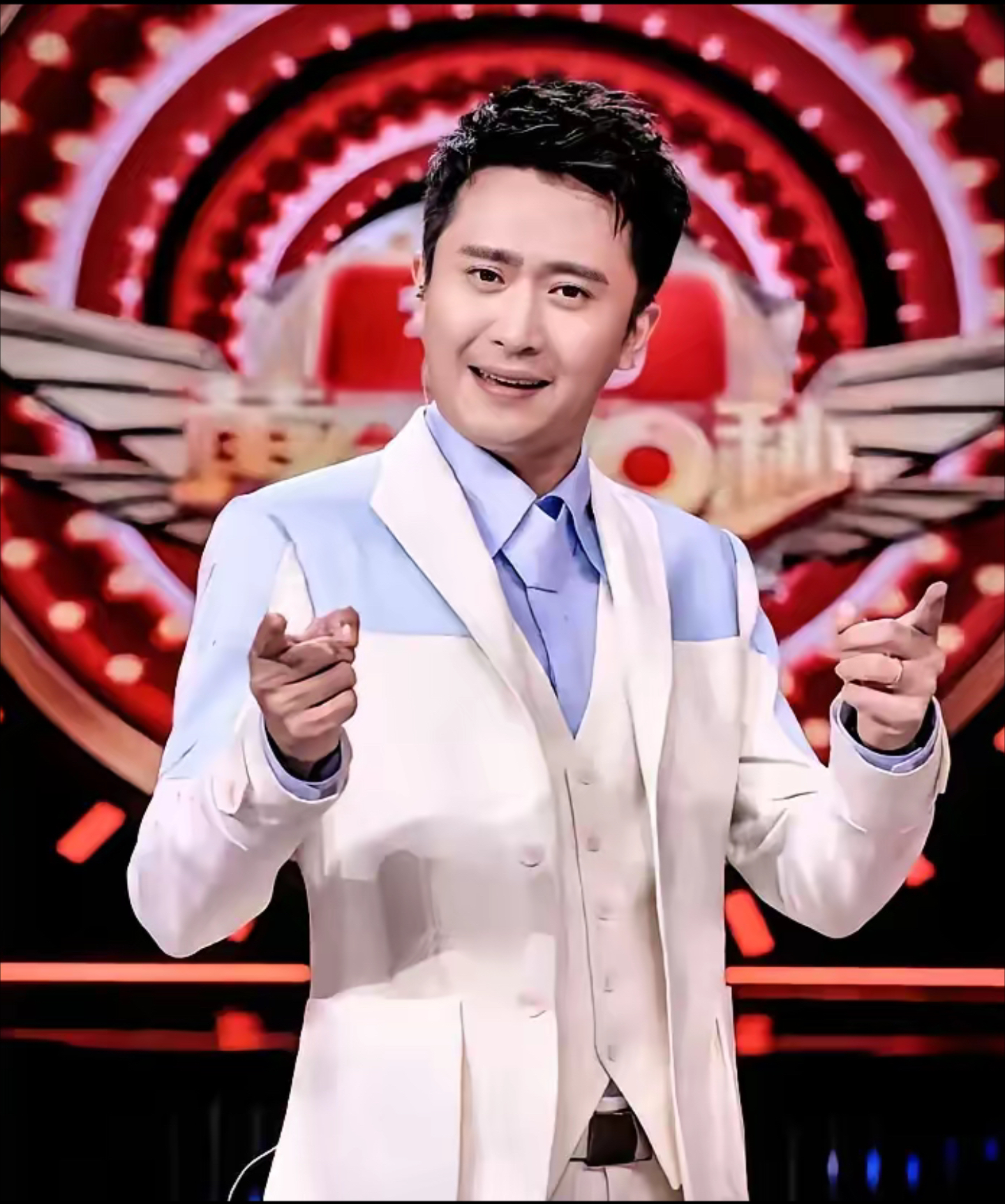 九游体育-TheShy重返赛场，出色发挥首场状态出色，瑞士队观众沸腾！全场沸腾不已的简单介绍