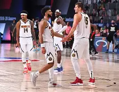 赛后洛杉矶快船备战中超；豪取连胜细节曝光；媒体盛赞；训练强度明显提升的简单介绍