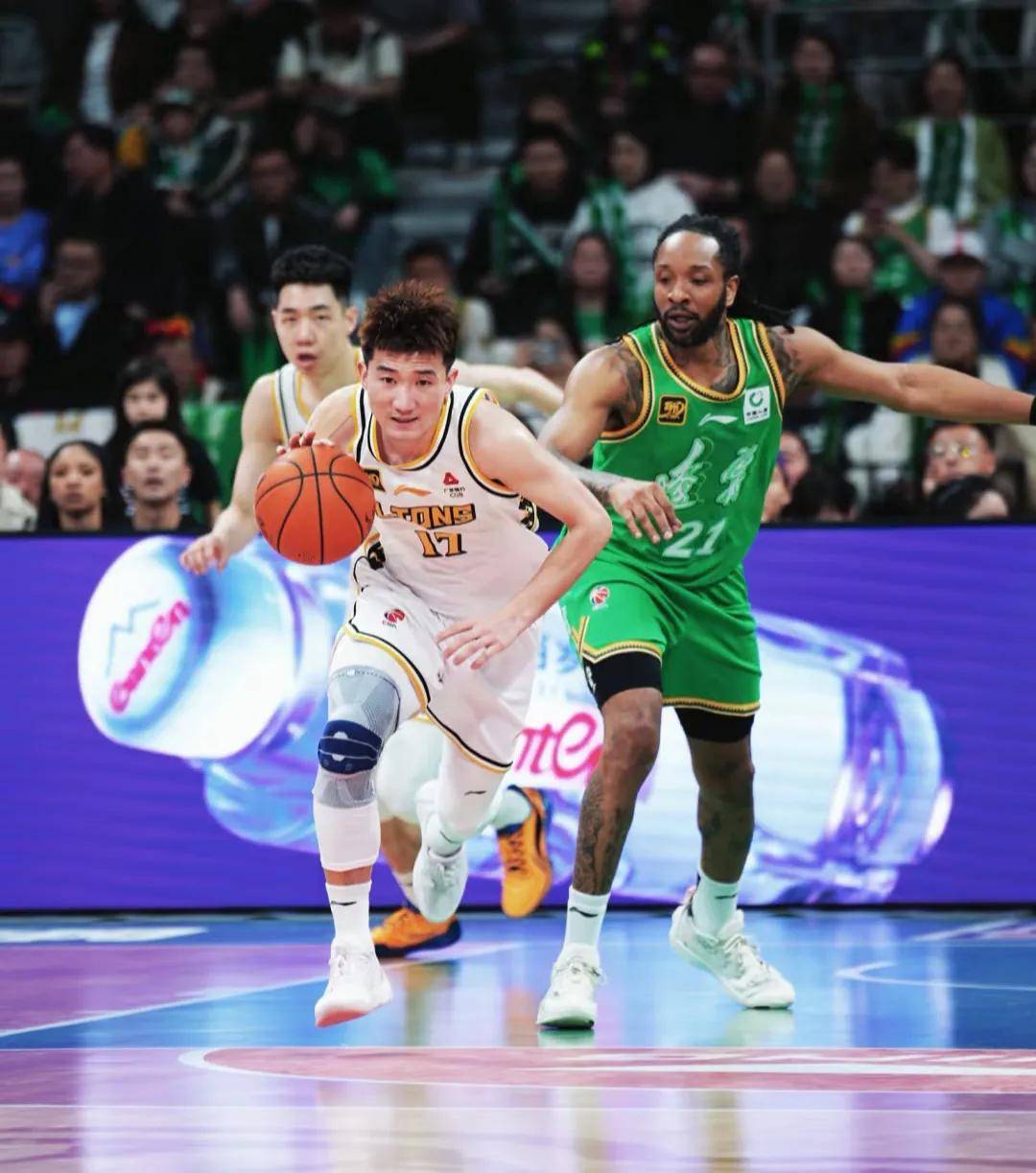 九游体育app-今晚北京首钢备战CBA季后赛，战术微调细节曝光，悬念犹存，心理建设被强调的简单介绍