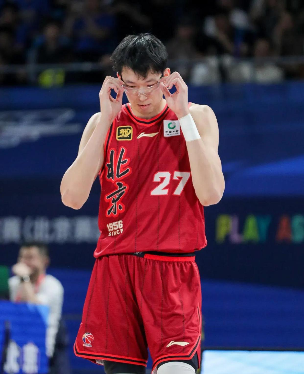 今晚北京首钢备战CBA季后赛，战术微调细节曝光，悬念犹存，心理建设被强调的简单介绍