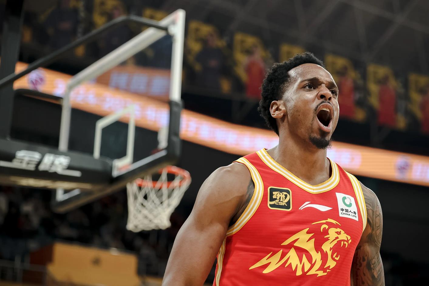 九游体育app-广厦男篮训练开放日；今夜篮板制胜引欢呼；NBA常规赛在即；心理建设被强调的简单介绍