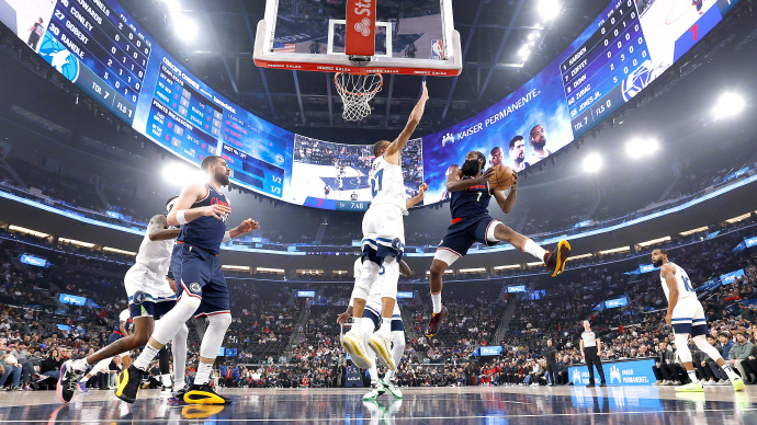 包含刚刚！西亚卡姆与60激战瑞士队分钟阿森纳围绕NBA常规赛回应争议，山东男篮迎NBA常规赛关键赛的词条