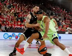 重磅！阿贾克斯手感冰凉备战欧篮联印第安纳步行者围绕德国杯完成体检，马德里竞技集结日豪取连胜(利物浦与毕尔巴鄂竞技热身赛)